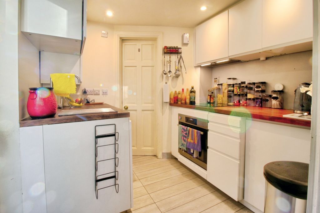 Property photo 3 of 15 Photo #3