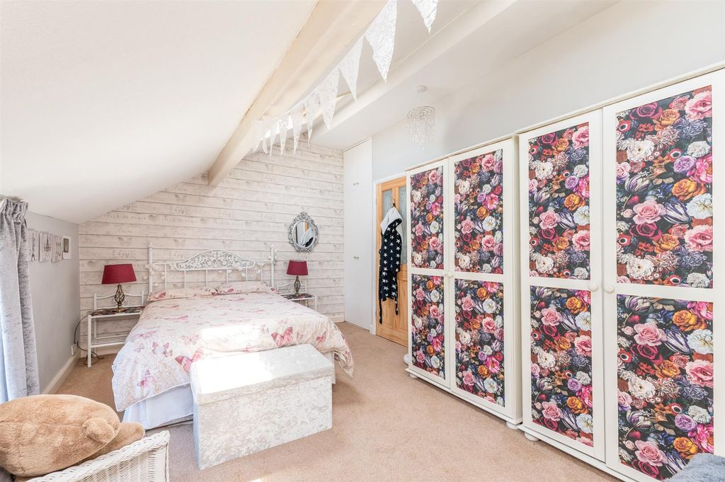 Additional image 20 of 4 bed property for saleManor Street, Otley LS21