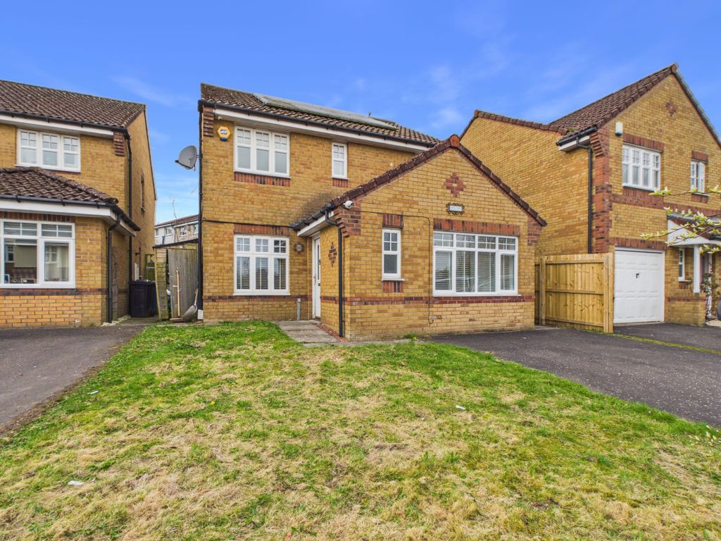 Property photo 1 of 18