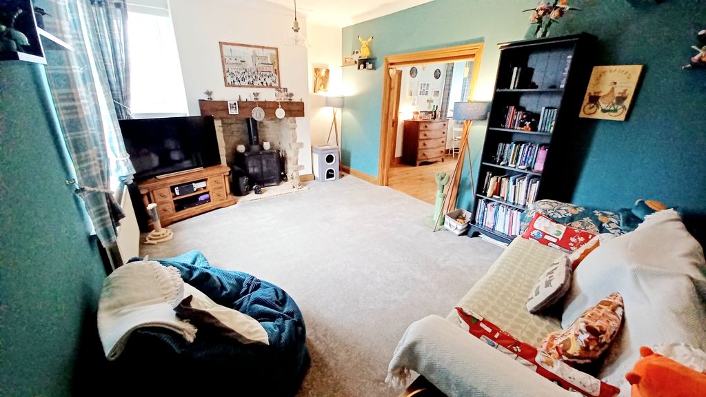 Property photo 2 of 25 20250303_122703