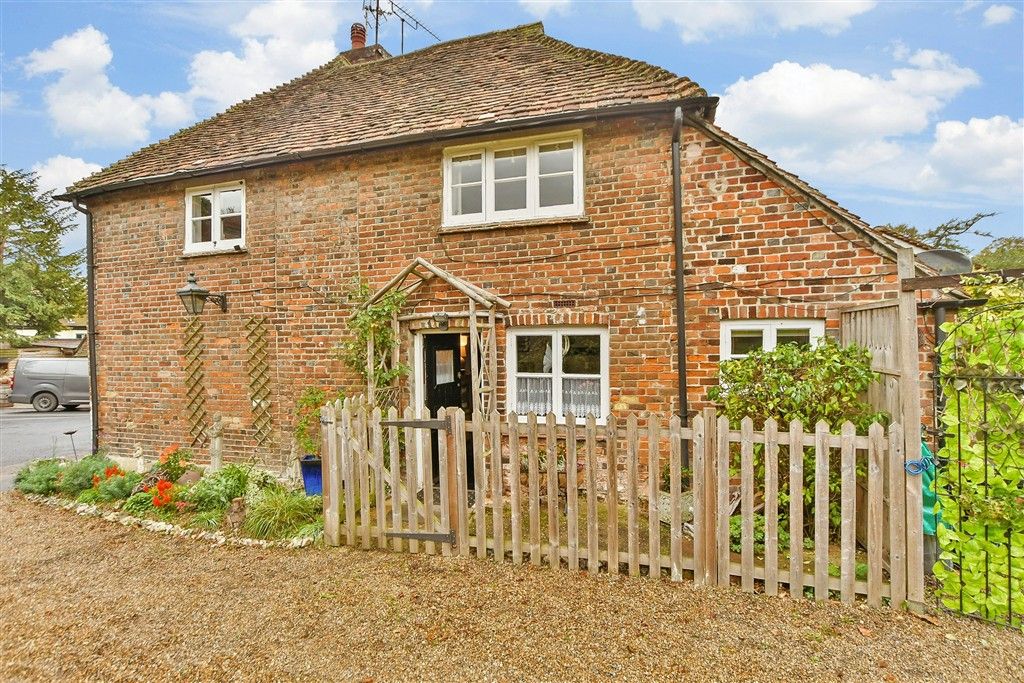 Property photo 2 of 15 Side Elevation