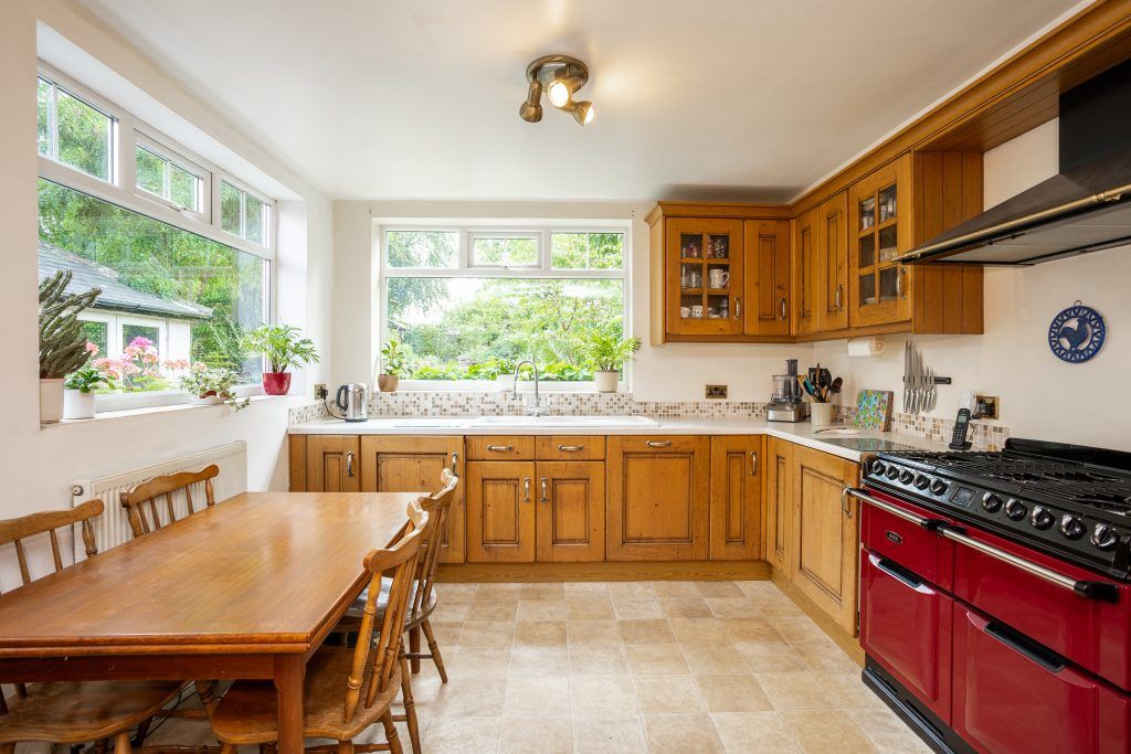Property photo 2 of 39