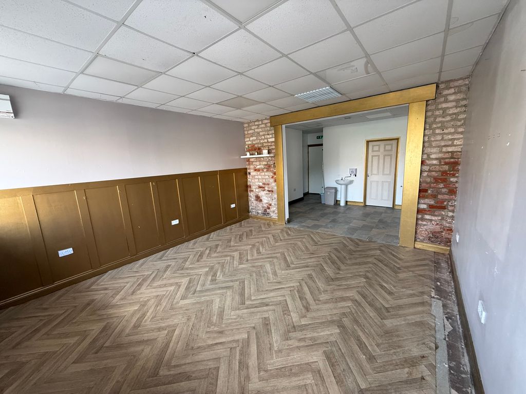 Property photo 2 of 3