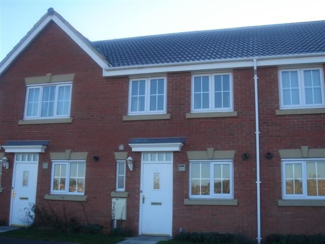 Property photo 1 of 1 8 Chalon Close Front (Small).Jpg