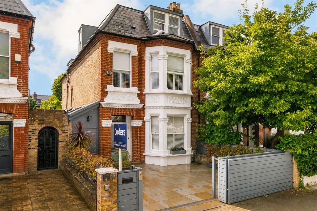 Property photo 1 of 12