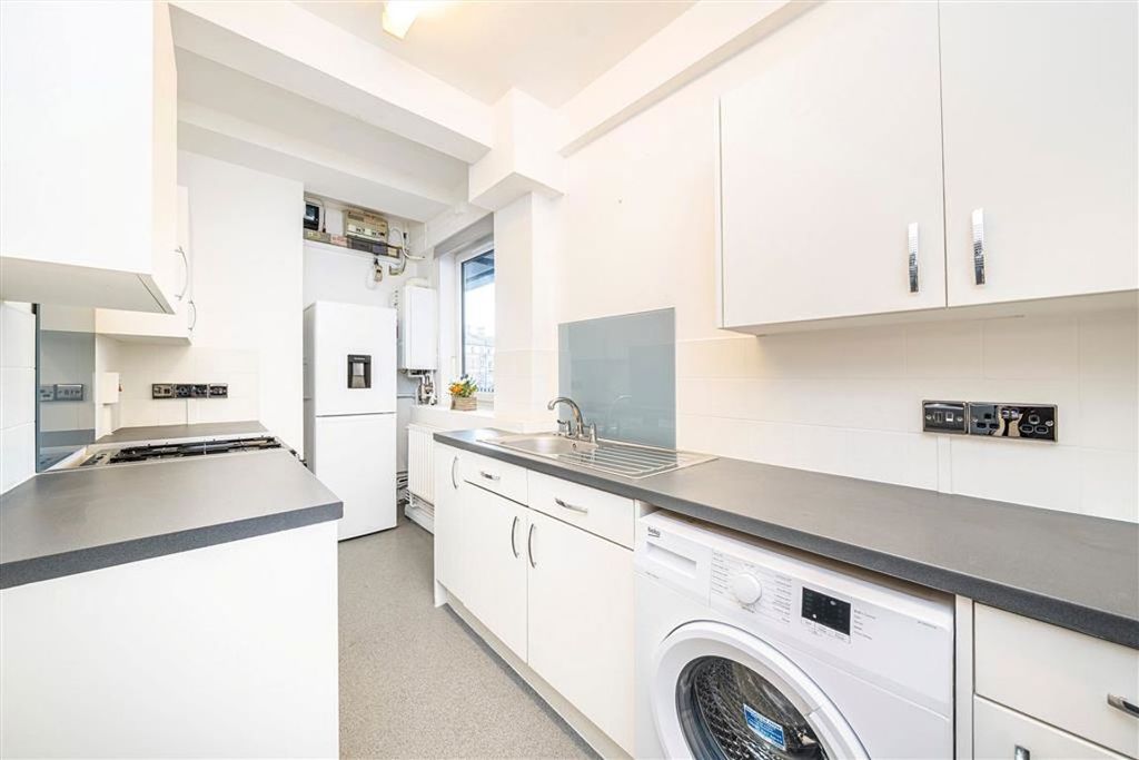 Property photo 3 of 5