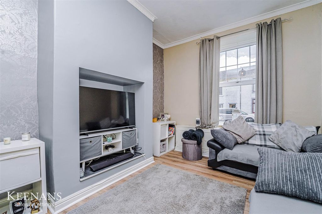 Property photo 3 of 32 3.Jpg