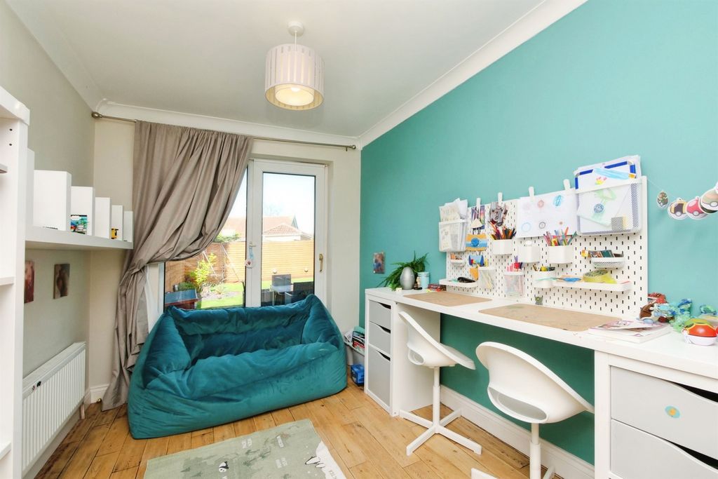 Property photo 3 of 20