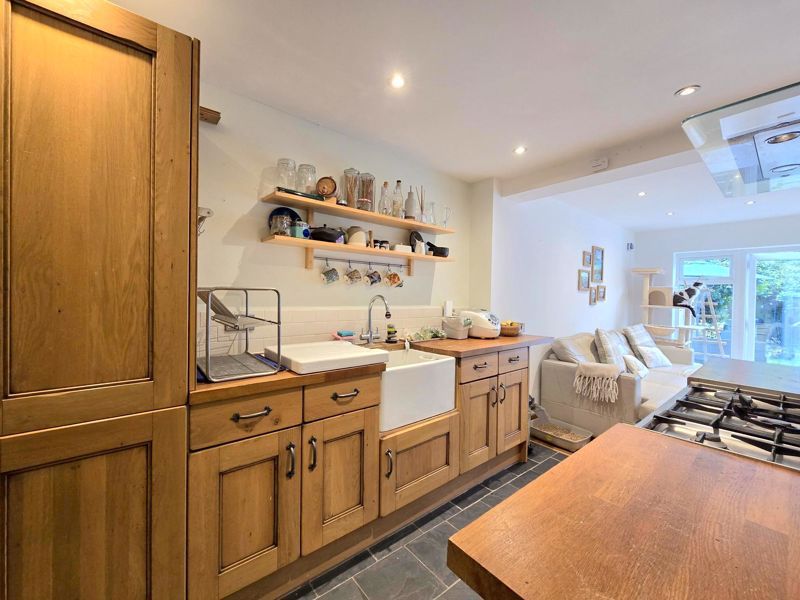 Property photo 2 of 15 Photo 16