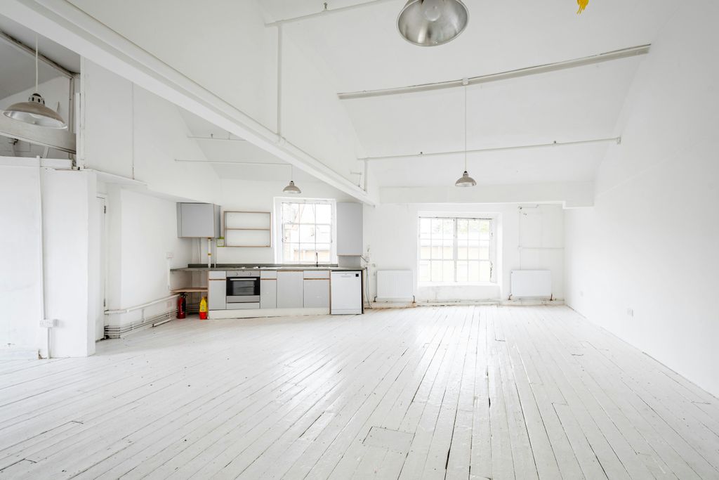 Property photo 2 of 8 Stamford Works  11C  Low Res 3.Jpg