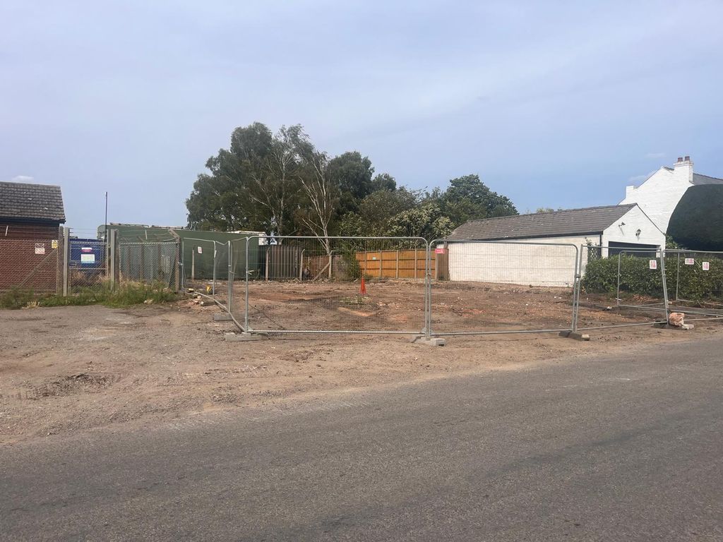 Property photo 1 of 7