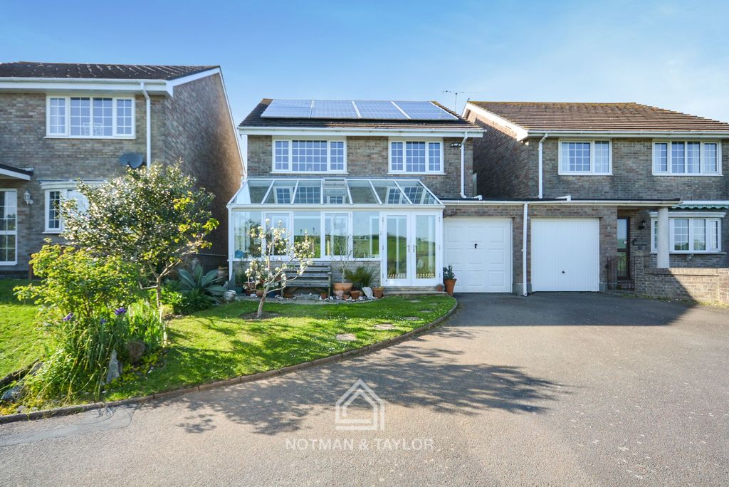 Property photo 1 of 30
