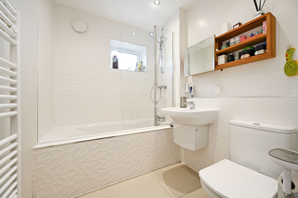 Additional image 23 of 2 bed flat for saleLime Tree House, Hunters Walk, Chesterfield S40