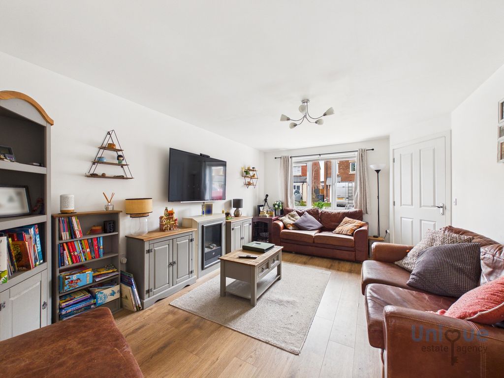 Property photo 3 of 20