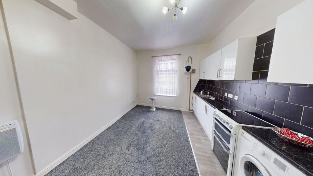 Property photo 3 of 5 271-Bradford-Road-03092026_130838