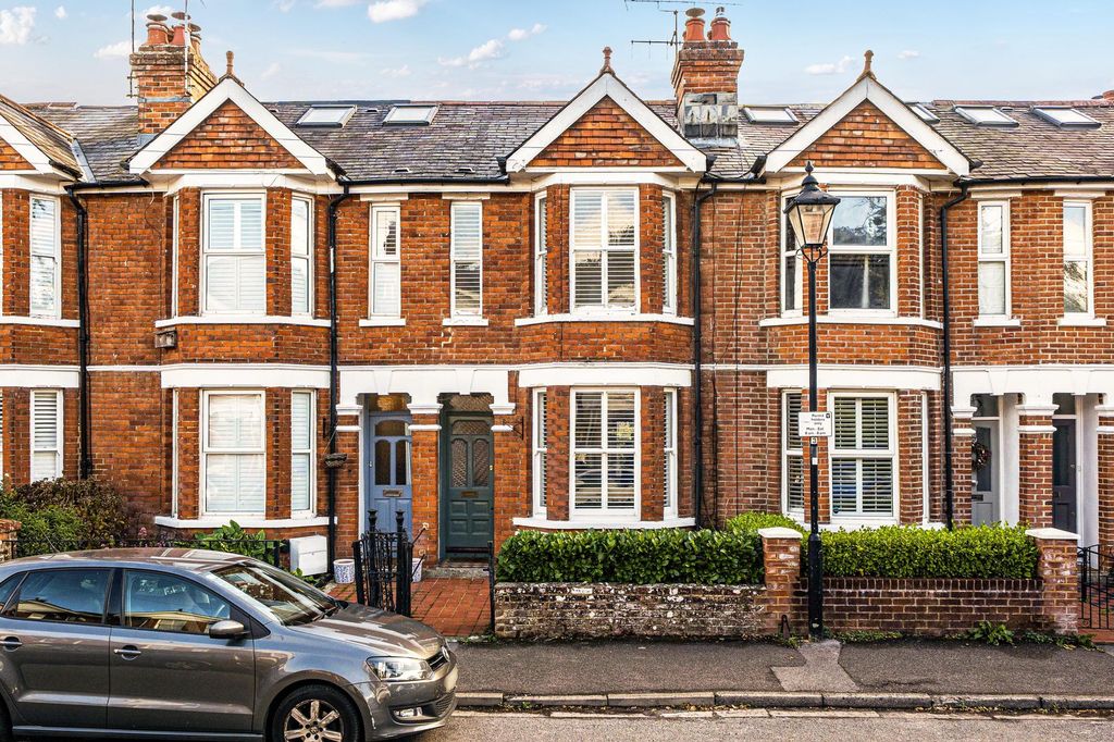 Property photo 1 of 17