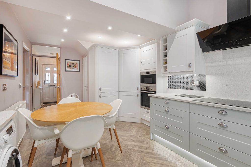 Property photo 3 of 23 Photo 10