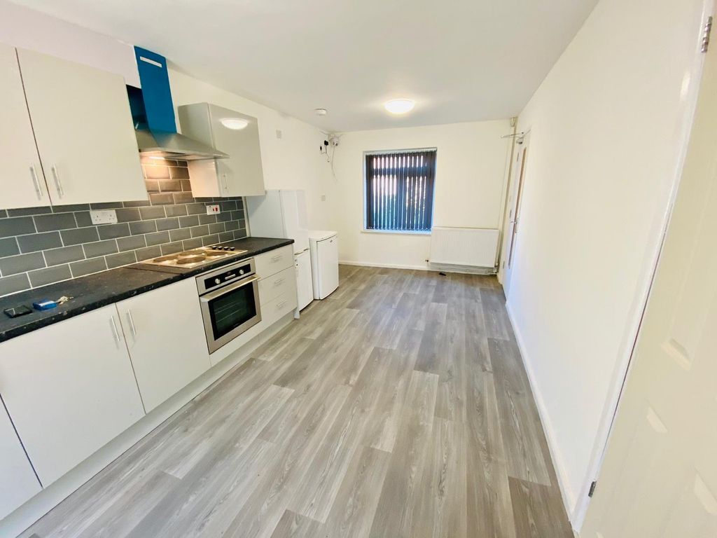 Property photo 3 of 15 Property