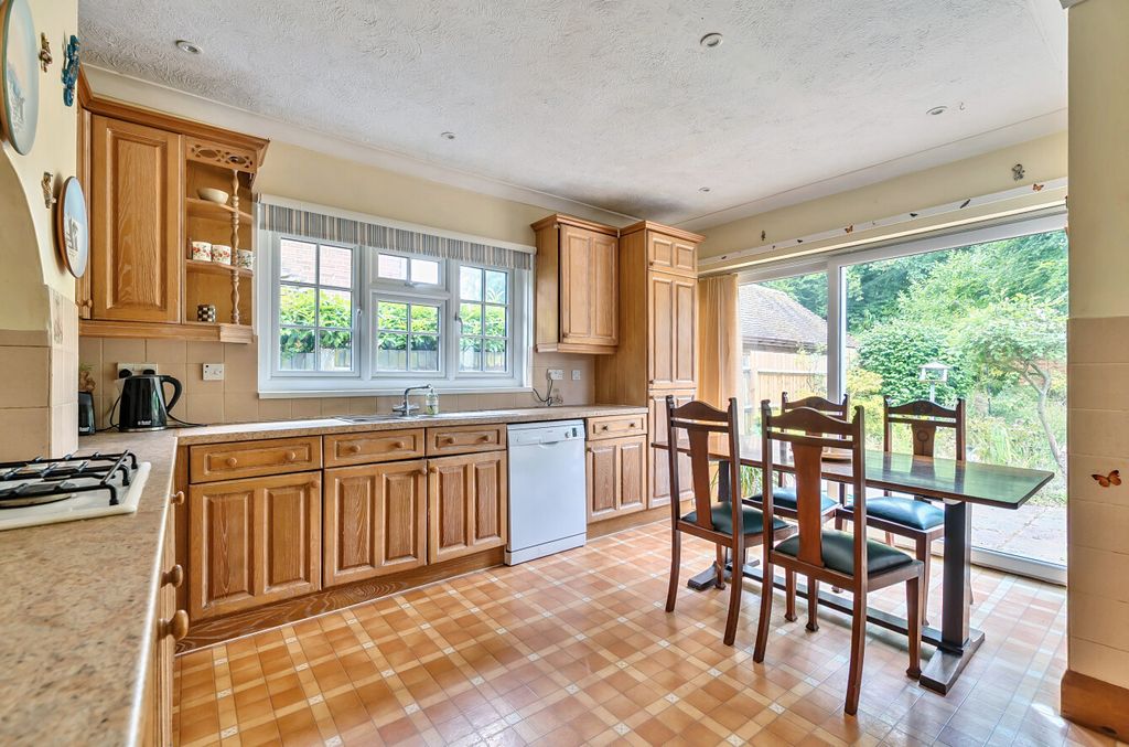 Property photo 3 of 13 1326418-17-6874d9...
