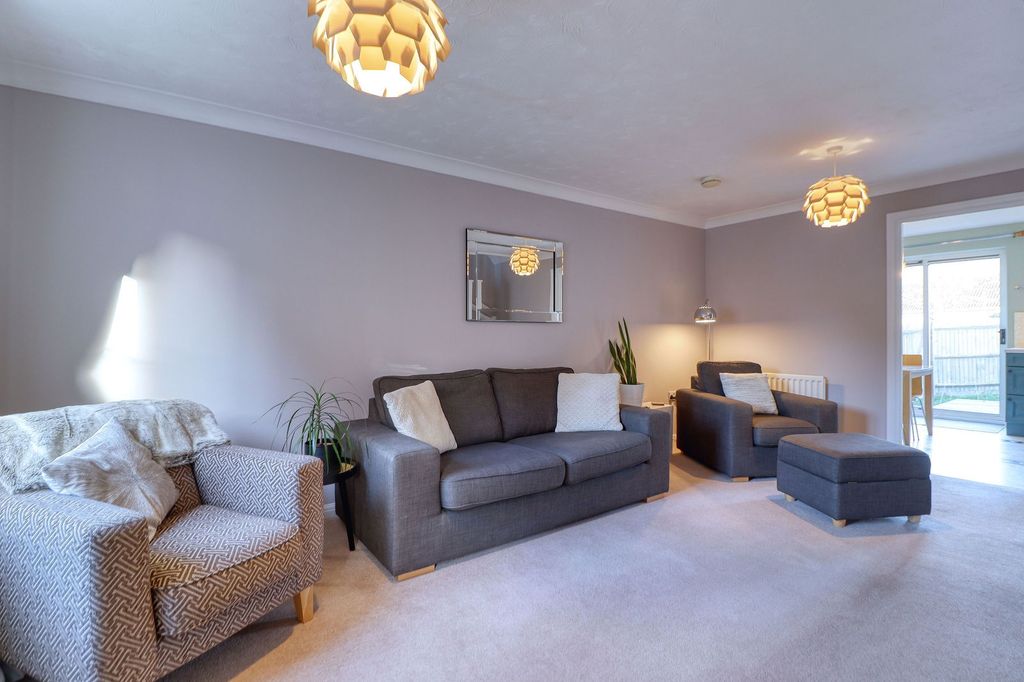 Property photo 3 of 15