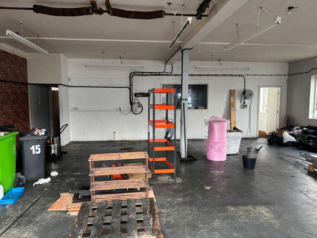 Property photo 3 of 4