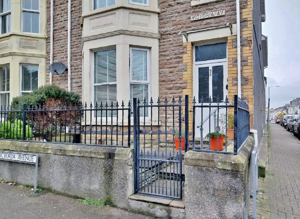 Property photo 1 of 13