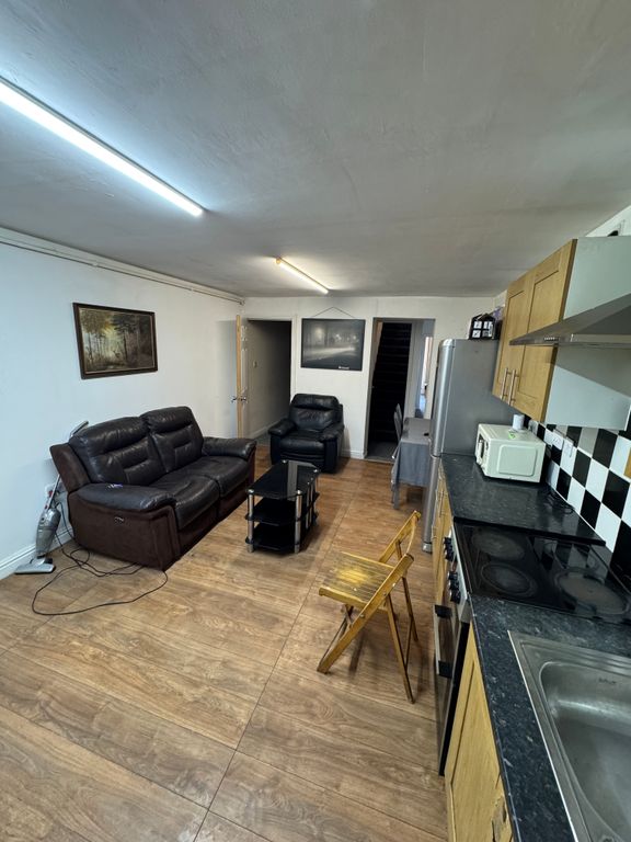 Property photo 2 of 13