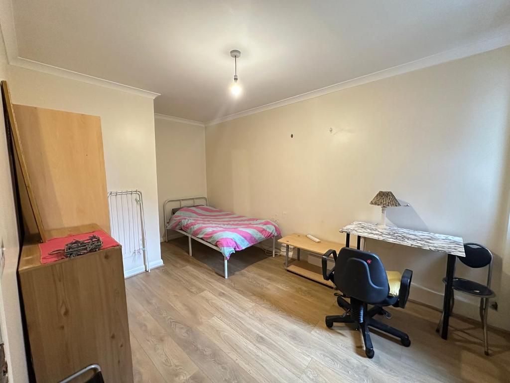 Property photo 2 of 6 Photo 2