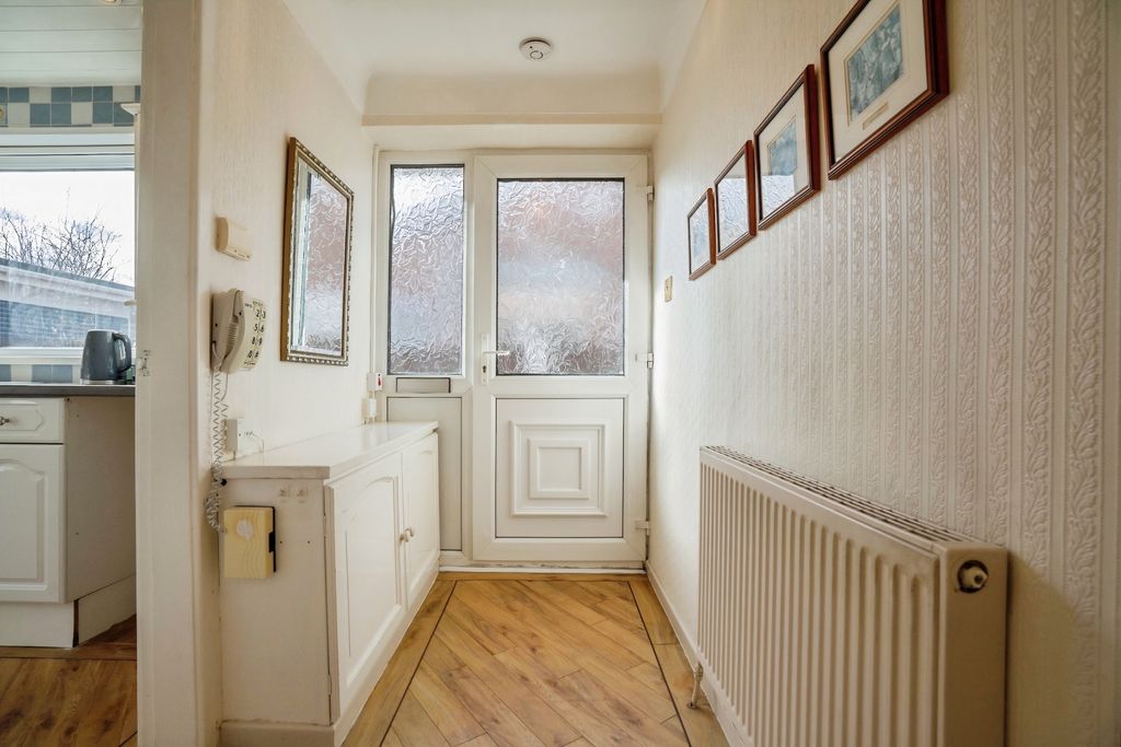 Property photo 3 of 22 Hall