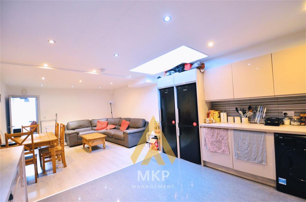 Property photo 3 of 7 3.Png