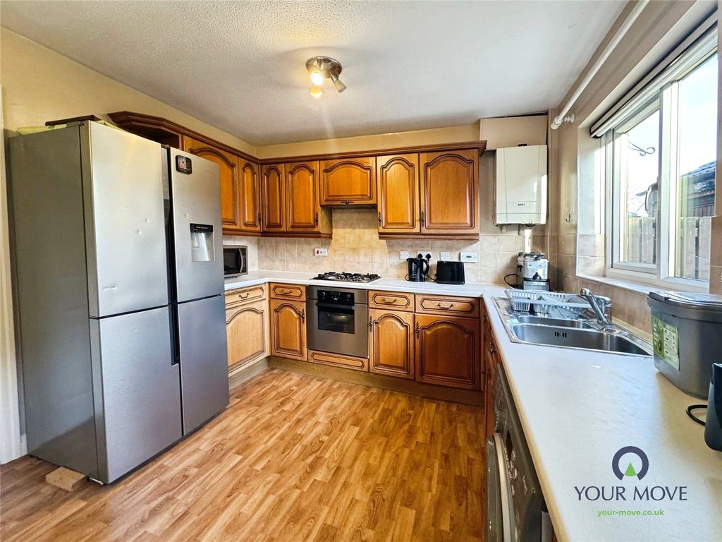 Property photo 3 of 16 Picture No. 02