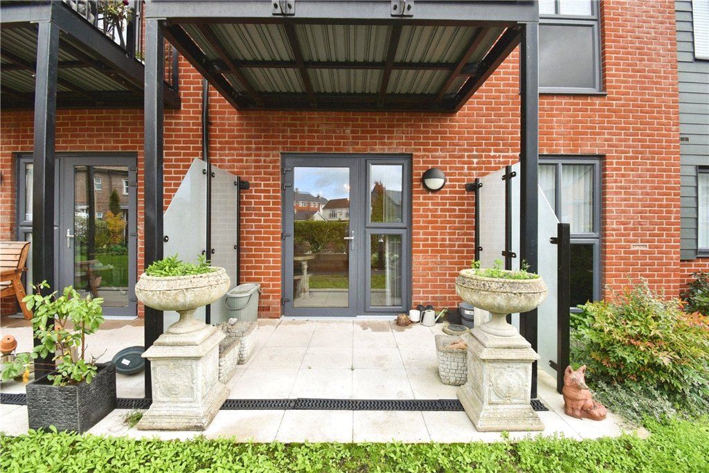 Property photo 3 of 11 Picture No. 01