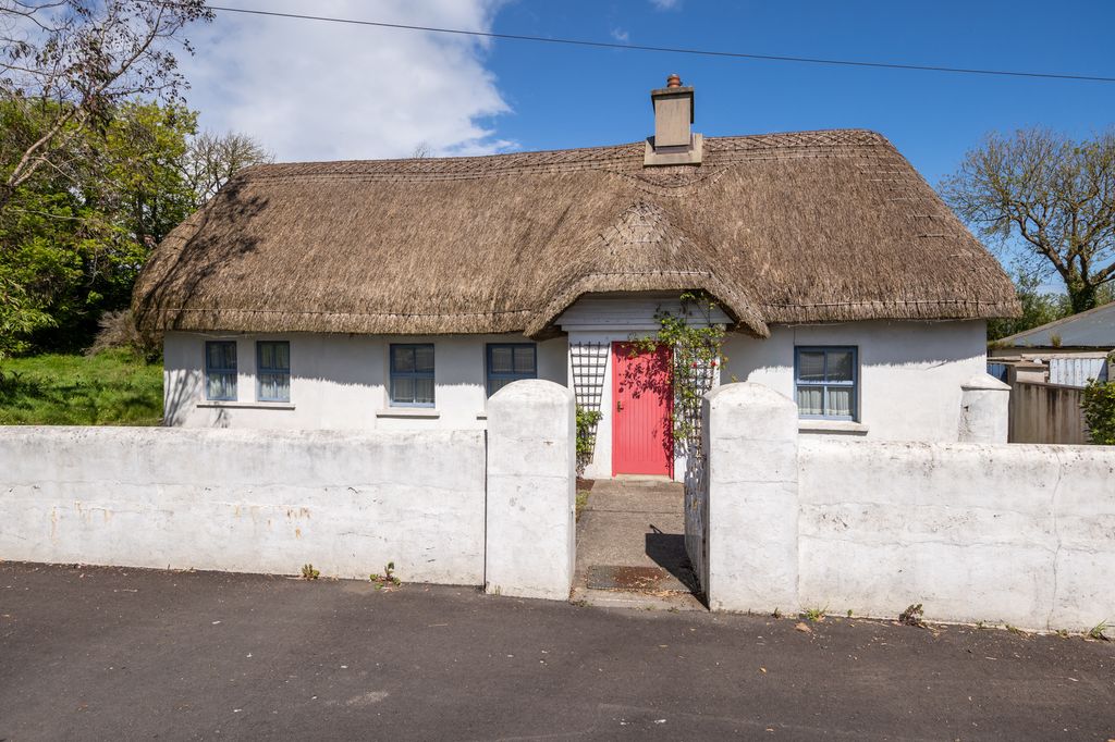 Property photo 1 of 54