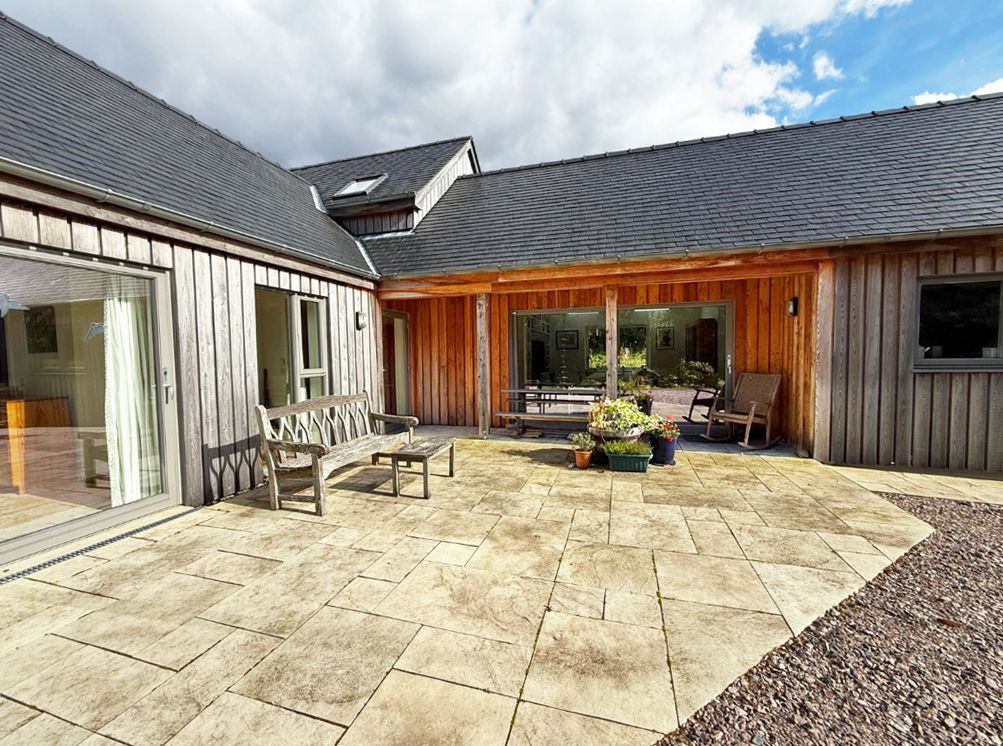 Property photo 3 of 46