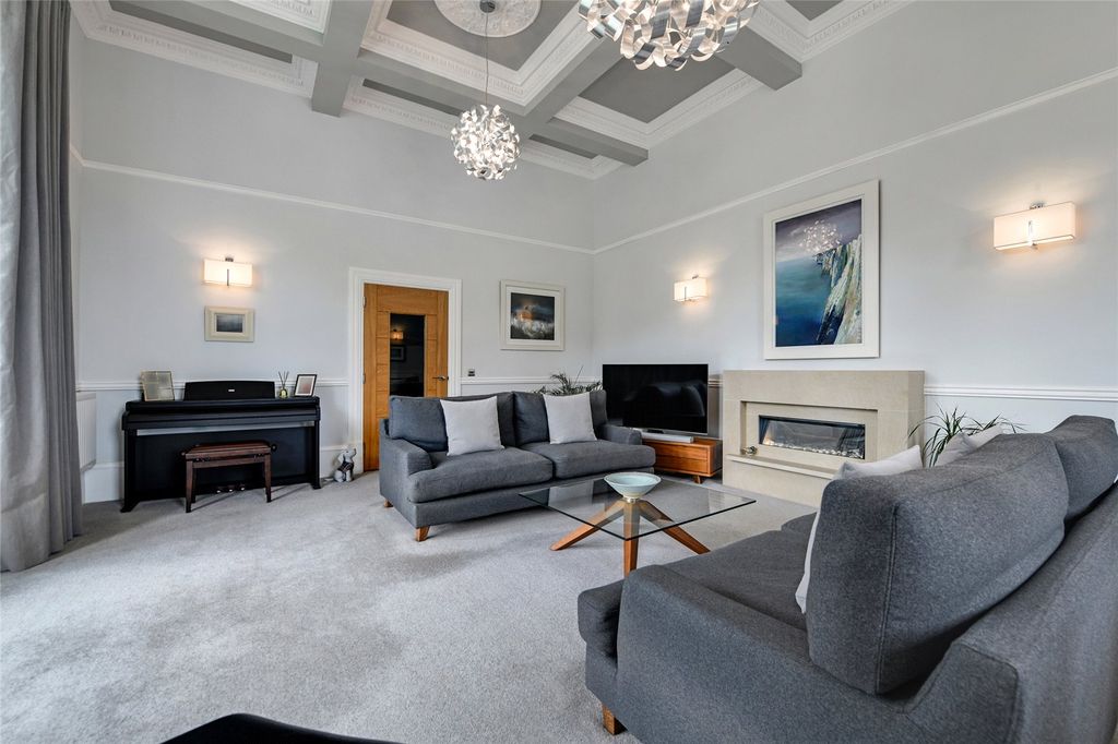 Property photo 3 of 28 Picture No. 48