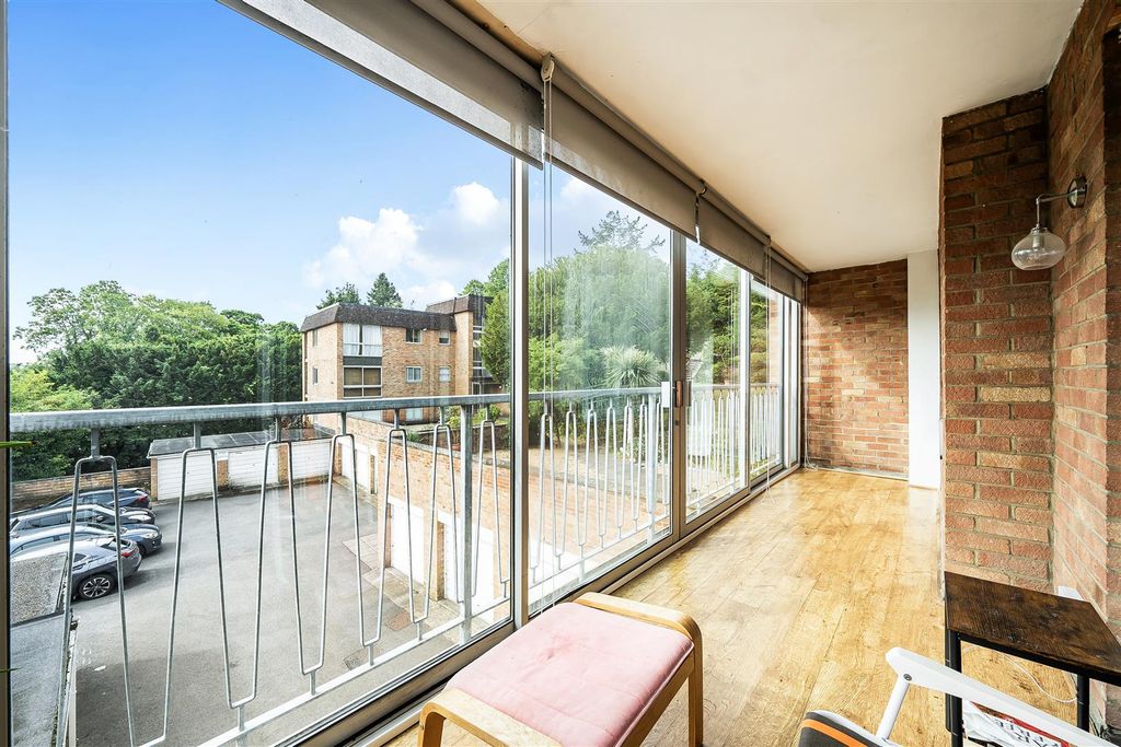 Property photo 3 of 18 Balcony