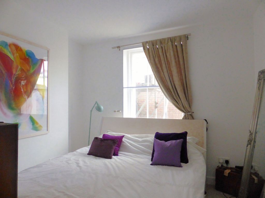 Property photo 3 of 4