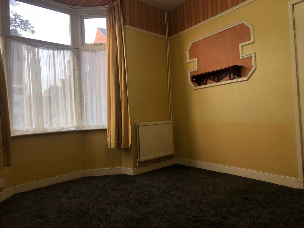 Property photo 2 of 13 Photo 1