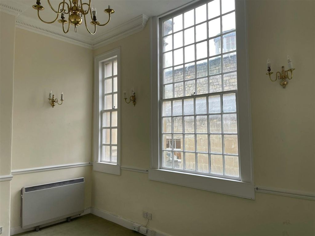 Property photo 3 of 10 Img_2475 Large.Jpg