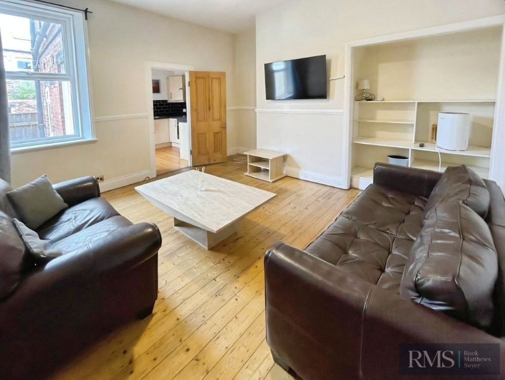 Property photo 3 of 6 Photo 7