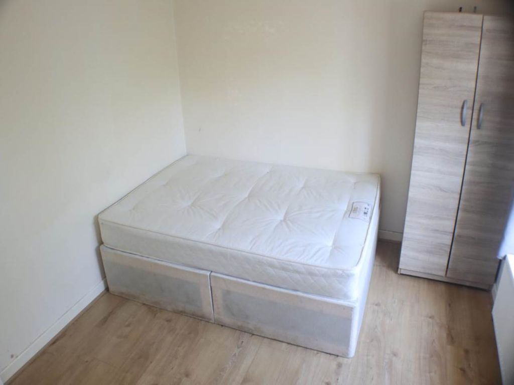 Property photo 2 of 11 2B103892-00Fd-44d0-88A0-3E405Fa6Ceb4