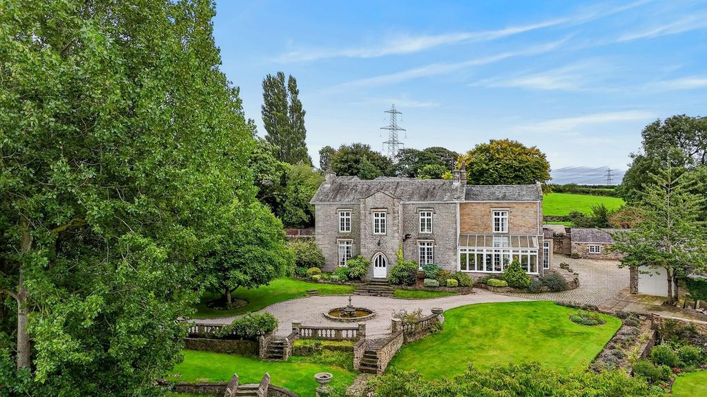 Property photo 1 of 69