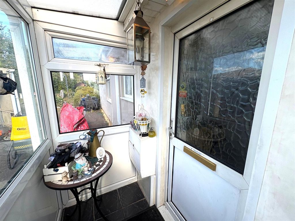 Property photo 2 of 31 Entrance Porch