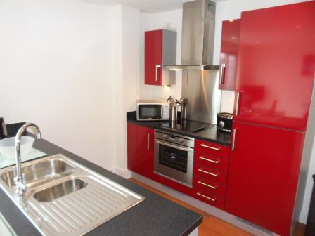 Property photo 3 of 7 Kitchen