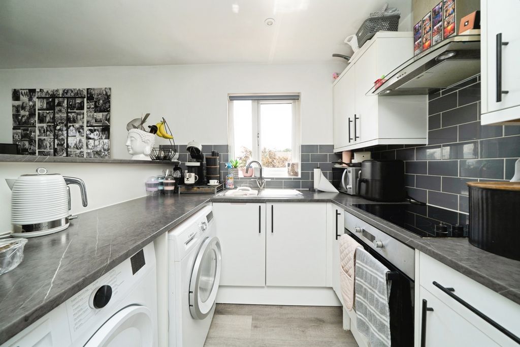 Property photo 2 of 10 Pbox-Img.Jpg