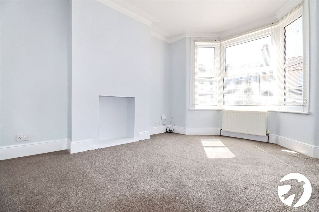 Property photo 2 of 15 Picture No. 03