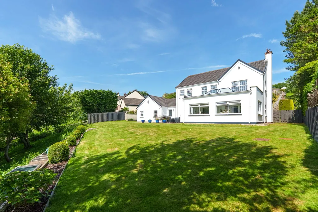 Property photo 2 of 42
