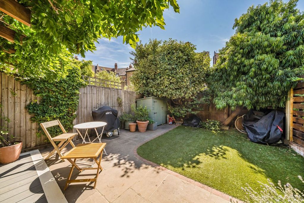 Property photo 3 of 14