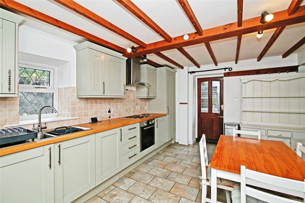 Property photo 2 of 16 Picture No. 09