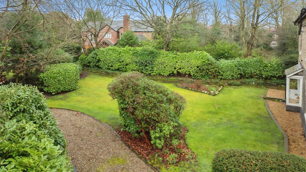Property photo 2 of 38